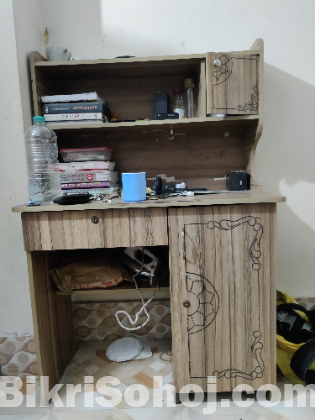 Reading Table